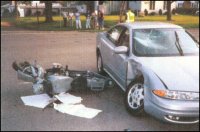 http://www.motosrusas.es/foro/uploads/thumbs/11_cj_accident_cotxe.jpg